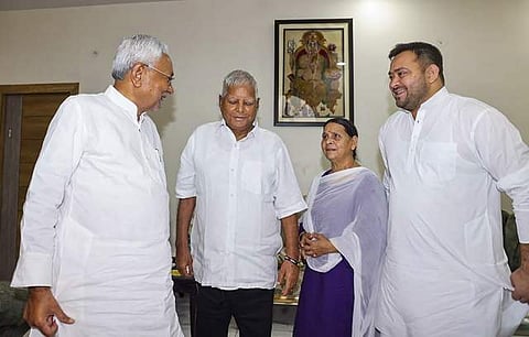 நிதீஷ் குமார் - லாலு பிரசாத் யாதவ் சந்திப்பு!