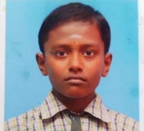 வேலூரில் மூளைச்சாவுற்ற சிறுவனின் உடல் உறுப்புகளைத் தானமாக வழங்கிய பெற்றோர்