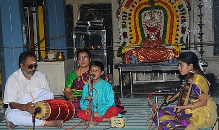 பக்தி இன்னிசை நிகழ்வு...