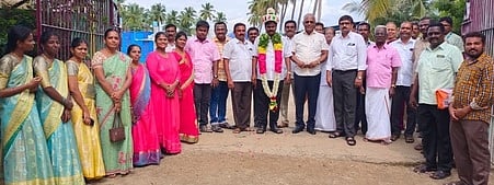 நல்லாசிரியருக்கு பாராட்டு விழா