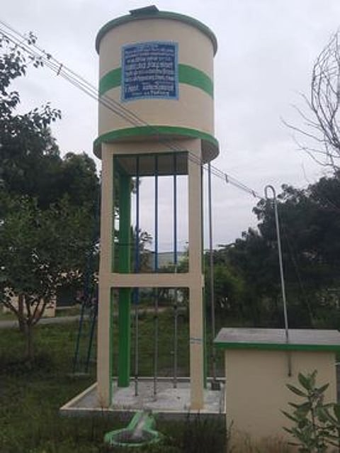 மாதேமங்கலம் ஊராட்சி, வெங்கட்டம்பட்டி கிராமத்தில் பணிகள் நிறைவடைந்து பயன்பாட்டுக்கு வராத மேல்நிலை நீா்த்தேக்கத் தொட்டி.