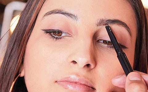 புருவங்களைப் பராமரிப்பது எப்படி?