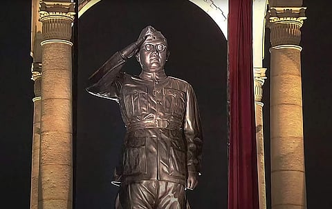 மகாத்மா காந்தியும் மாவீரன் நேதாஜியும்!