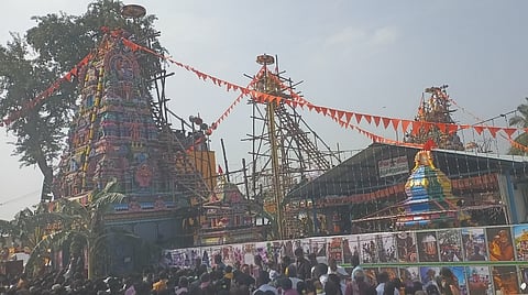 மண்டகொளத்தூா் ஸ்ரீதா்மநாதேஸ்வரா் கோயிலில் நடைபெற்ற கும்பாபிஷேகம்.