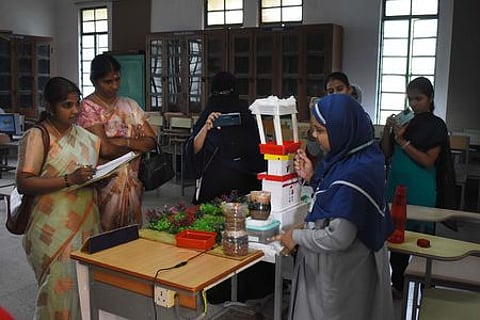 கோவை தொழில்நுட்ப கல்லூயில் அறிவியல் கண்காட்சி