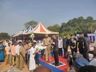 பேரூராட்சி செயல் அலுவலருக்கு பாராட்டு
