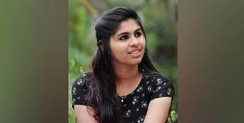 கேரளத்தில் குழிமந்தியை சாப்பிட்ட 19 வயது இளம்பெண் பலி: கடந்த ஐந்து நாட்களில் 2ஆவது நிகழ்வு