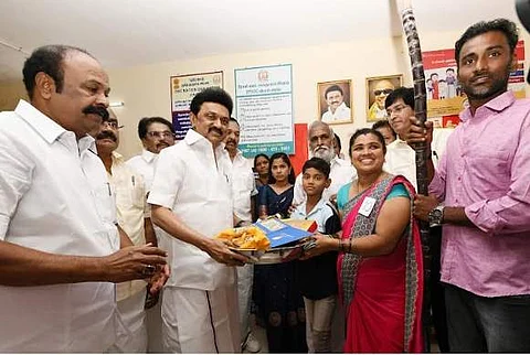 பொங்கல் தொகுப்புத் திட்டம்: தொடங்கிவைத்தார் முதல்வர் ஸ்டாலின்
