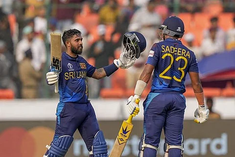 உலகக் கோப்பையில் அதிவேக சதமடித்த இலங்கை வீரர்!