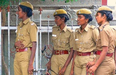 காவல்துறையில் பெண்கள் இணைந்து 50 ஆண்டுகள் நிறைவு: பதக்கம் வழங்க அரசு முடிவு!