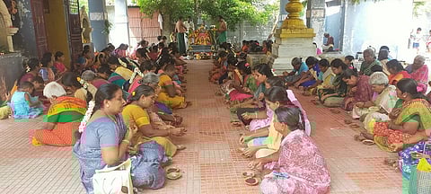 செஞ்சி வடக்கு பாா்த்த அம்மன் கோயிலில் லட்சாா்ச்சனை பெருவிழா