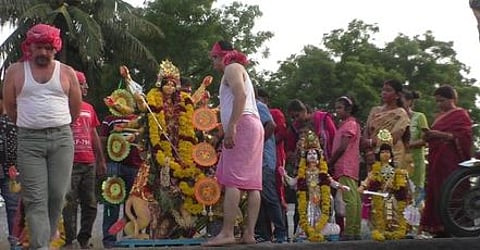 பெல் நகரில் துா்கா பூஜை