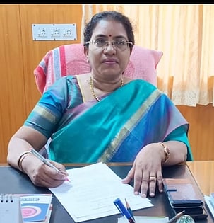 அரசு மருத்துவக் கல்லூரி முதல்வா் பொறுப்பேற்பு