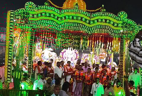 திருச்செங்கோட்டில் தெப்பத் தேரோட்டம்