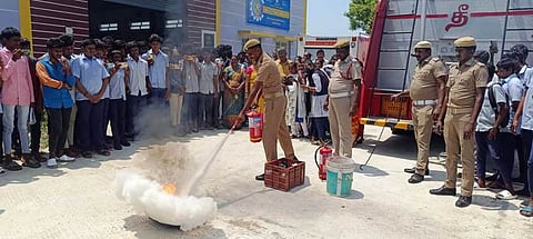 தீத்தடுப்பு மாதிரி ஒத்திகை .