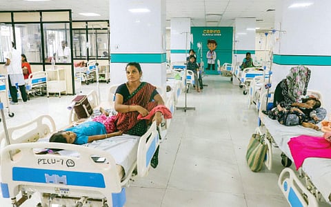 மகாராஷ்டிர மாநிலம் நாந்தேடில் உள்ள டாக்டர் சங்கர்ராவ் சவாண் அரசு மருத்துவமனையில் உள்ள சிறார் சிகிச்சை பிரிவு.