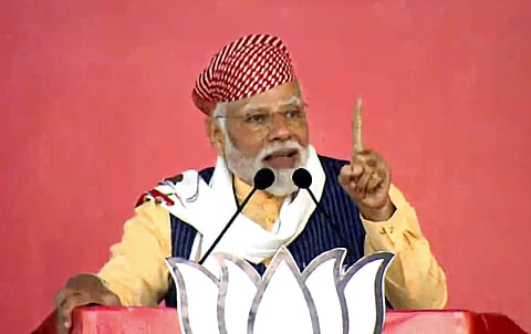 பாஜகவின் புயலில் காங்கிரஸ் வேரோடு சாயும்! ம.பி. இறுதிக்கட்டப் பிரசாரத்தில் பிரதமா் மோடி