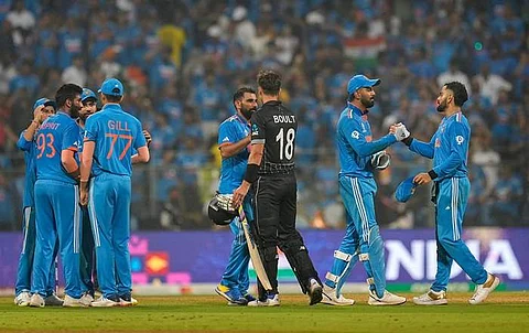 வரலாறு படைத்த விராட் கோலி; இறுதி ஆட்டத்தில் இந்தியா