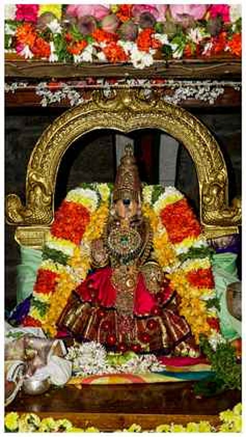 ஸ்ரீரங்கம் கோயிலில் ஸ்ரீரெங்கநாச்சியாா் ஊஞ்சல் உற்ஸவம் நிறைவு