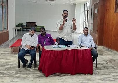 ரேஷன் கடை ஊழியா்களுக்குப் பயிற்சி