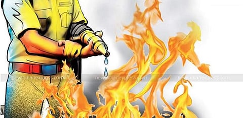 மும்பை: 24 அடுக்குமாடி குடியிருப்பில் தீ விபத்து- 11 பேருக்கு மூச்சுத்திணறல்