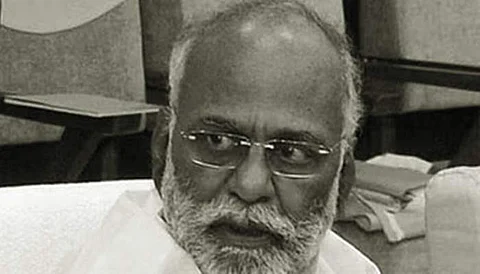 புதுவை முன்னாள் அமைச்சா் ப.கண்ணன்