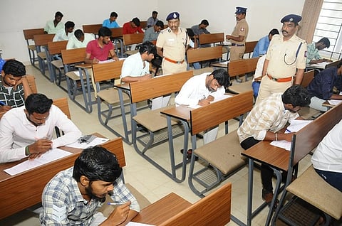 3,644 காவலா் பணியிடங்களுக்கு நவ.9-இல் எழுத்துத் தோ்வு: விண்ணப்பிக்க செப். 21 கடைசி தேதி