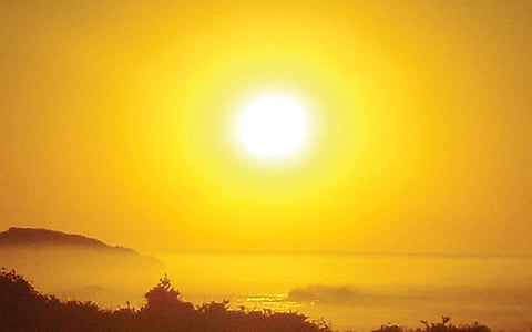 ஞாயிறு போன்று ஒளிர்ந்திடு!