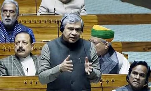 ரயில்வே அமைச்சா் அஸ்வினி வைஷ்ணவ்.