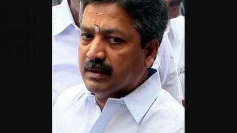 சி.வி.சண்முகம்.