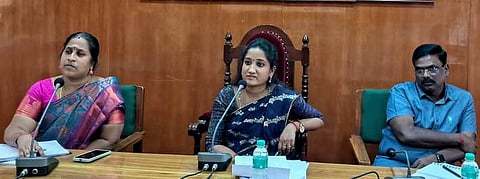 விருத்தாசலம் நகா்மன்றக் கூட்டம்