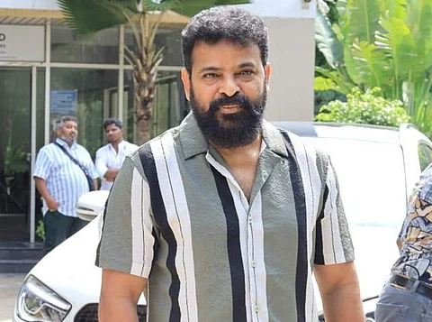 பருத்தி வீரன் பட சர்ச்சை: சிவசக்தி பாண்டியனுக்கு அமீர் கேள்விகள்!