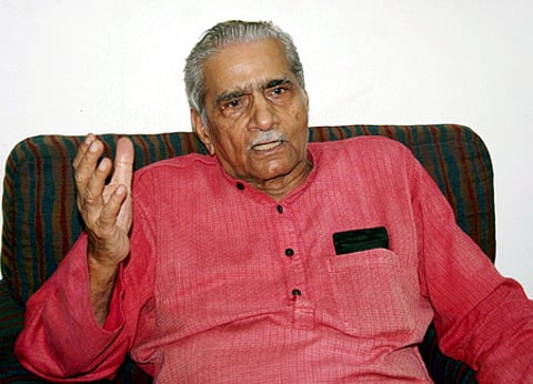 சாந்திபூஷண்