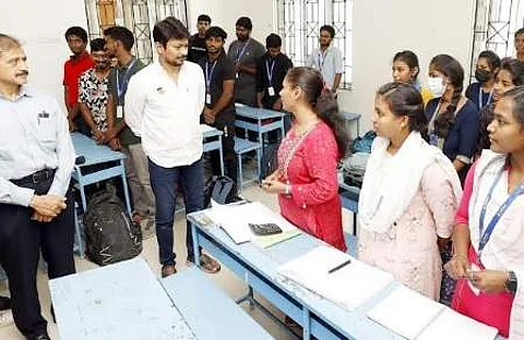 தமிழ்நாடு உடற்கல்வியியல் மற்றும் விளையாட்டு பல்கலைக்கழகத்தில் அமைச்சர் உதயநிதி ஆய்வு