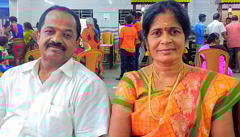 ஆசிரியர் க.செல்வம் –ஆசிரியை கு.பாரதி தம்பதி.