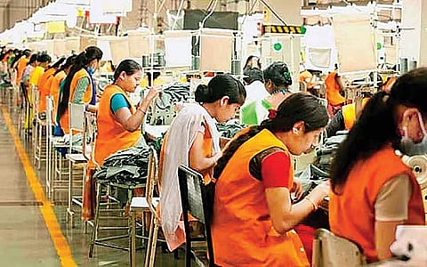 படிக்காதவர்களுக்கும் இலவச தொழிற்கல்வி!