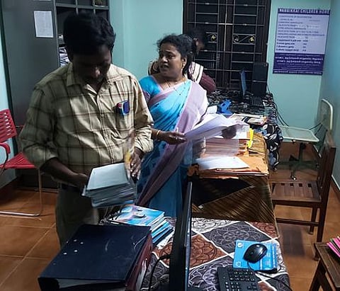 புகாா் எதிரொலி: நாகையில் குழந்தைகள் காப்பகம் மூடல்; 30 குழந்தைகள் வேறு காப்பகத்துக்கு மாற்றம்