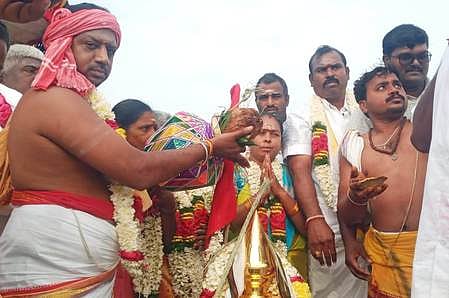 நங்கமங்கலம் ஸ்ரீமதுரைவீரன் கோயில் கும்பாபிஷேகம்