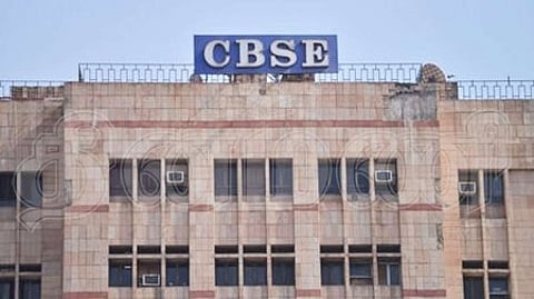 சிபிஎஸ்இ 10, 12ஆம் வகுப்புக்கான தேர்வு நுழைவுச் சீட்டு