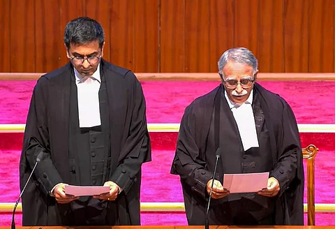 உச்சநீதிமன்றத்தின் 5 புதிய நீதிபதிகள் பதவியேற்பு