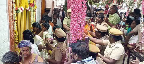 மேட்டுக்குப்பத்தில் சித்தி வளாக திருஅறை தரிசனம்