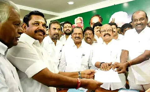 அதிமுக பொதுச்செயலாளர் தேர்தல்: இபிஎஸ் வேட்பு மனு தாக்கல்!