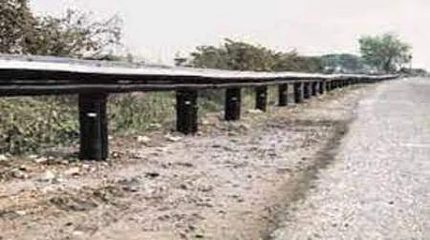 மகாராஷ்டிர நெடுஞ்சாலையில் உலகின் முதல் மூங்கில் சாலையோர தடுப்பு: நிதின் கட்கரி