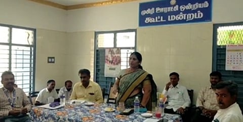 முசிறி ஊராட்சி ஒன்றியத்தில் திங்கள்கிழமை நடைபெற்ற கூட்டத்தில் பேசிய ஒன்றிய குழு தலைவா் மாலா ராமச்சந்திரன்.