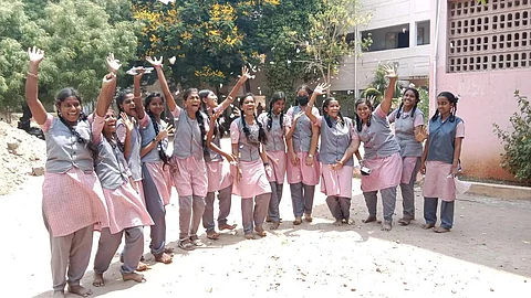 பள்ளி மாணவிகளுக்காக ‘அகல் விளக்கு’ திட்டம்! சட்டப்பேரவையில் அறிவிப்பு