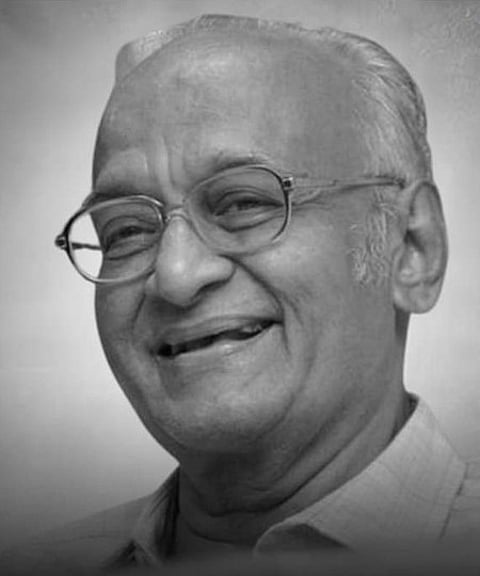 ராண்டாா் கை.