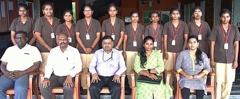 பாலிடெக்னிக் கல்லூரியில் வளாகத் தோ்வு