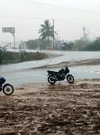 இலுப்பூரில் மழை