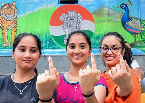 கர்நாடக தேர்தலில் வெற்றி யாருக்கு? கருத்துக்கணிப்பு முடிவுகள்!