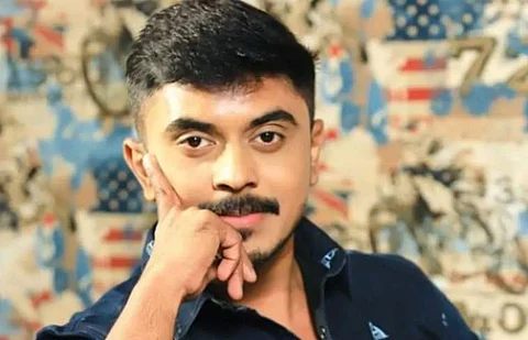 கதாநாயகனாக அறிமுகமாகும் அசீம்.. இவர்தான் இயக்குநர்!